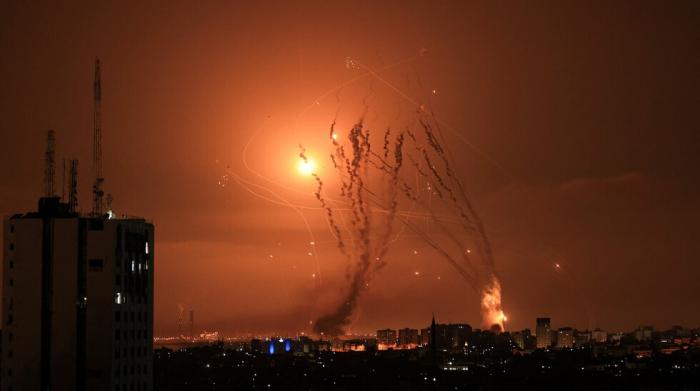 القسام تقصف تل أبيب وتكبد الاحتلال قتلى في غزة