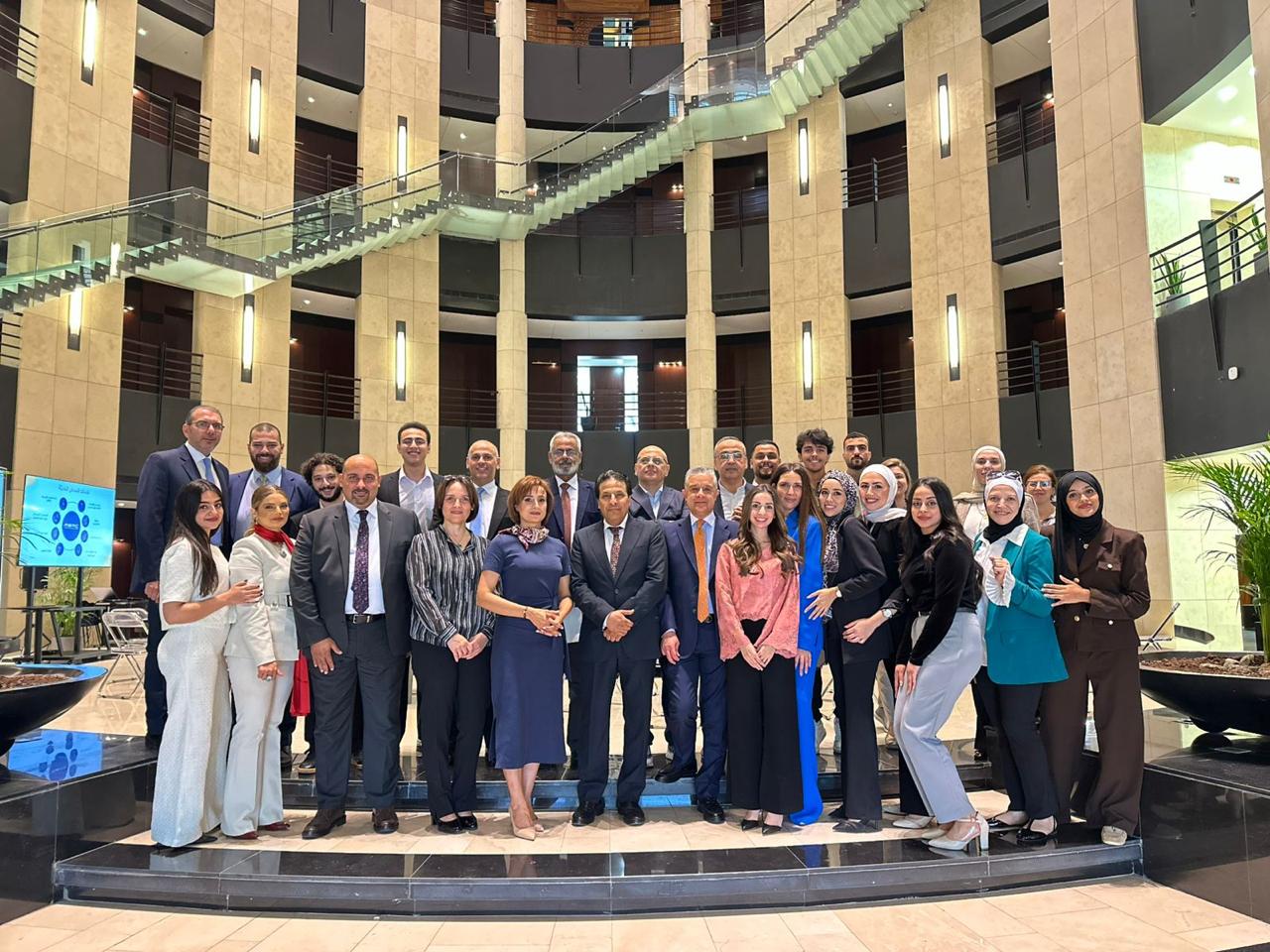 افتتاح مميز لشركة 《المصادر الحديثة》 بحضور نخبة من الشخصيات المرموقة