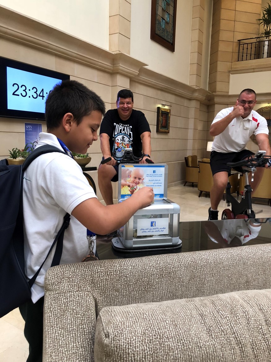 مجموعة فنادق ماريوت الدولية في الأردن تقيم حملة ركوب الدراجات الهوائية الثابتة كجزء من مبادرة "الطريق إلى التوعية" الخيرية السنوية