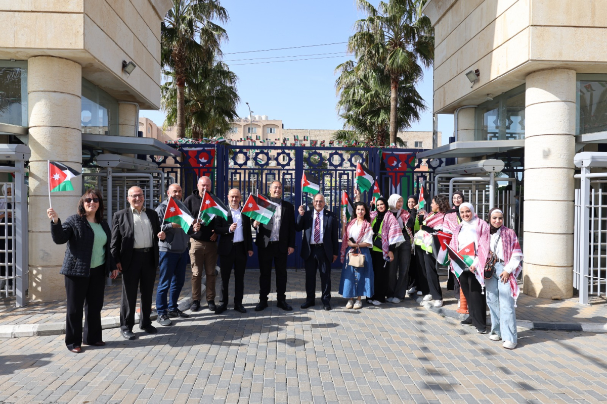 عمّان الأهلية تحتفل بيوم العلم الأردني ...صور