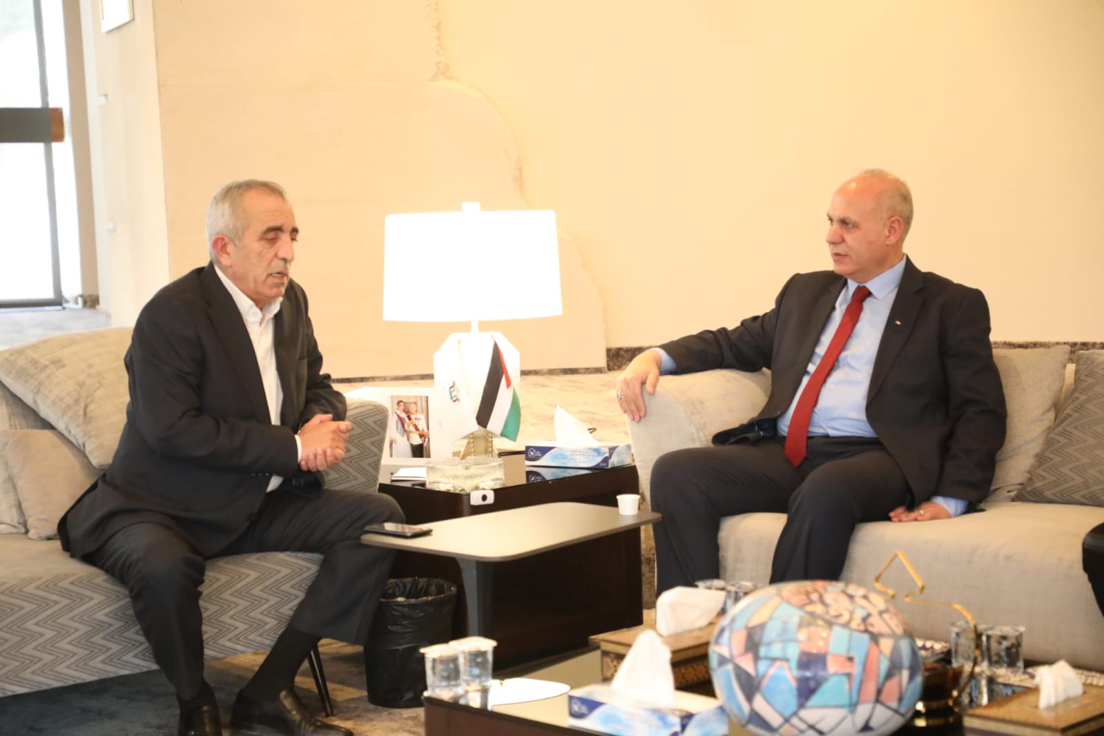 وزير الثقافة ونظيره الفلسطيني يؤكدان خصوصية العلاقة الأردنية الفلسطينية