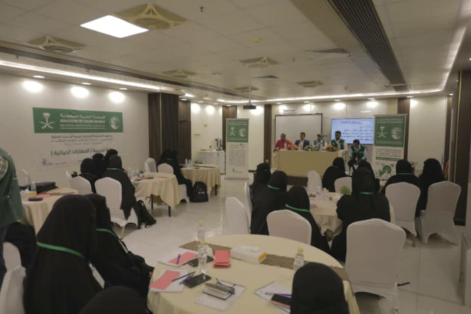 فريق مركز الملك سلمان يزور نشاط تدريب وتأهيل الكادر التعليمي لمراكز محو الأمية وذوي الإعاقة بمحافظة حضرموت