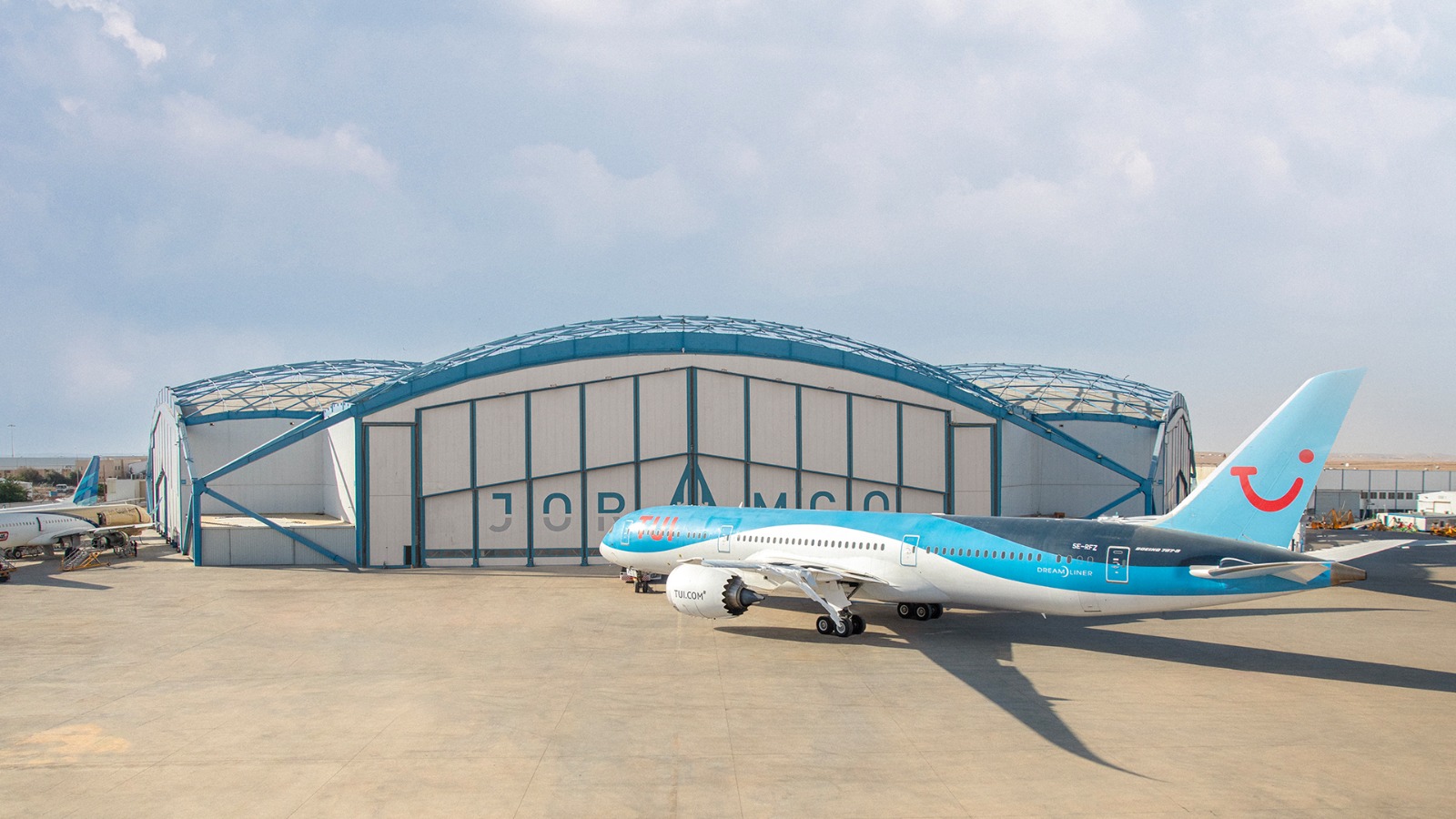 شركة 《جورامكو》 توقع اتفاقية صيانة جديدة مع خطوط الطيران TUI